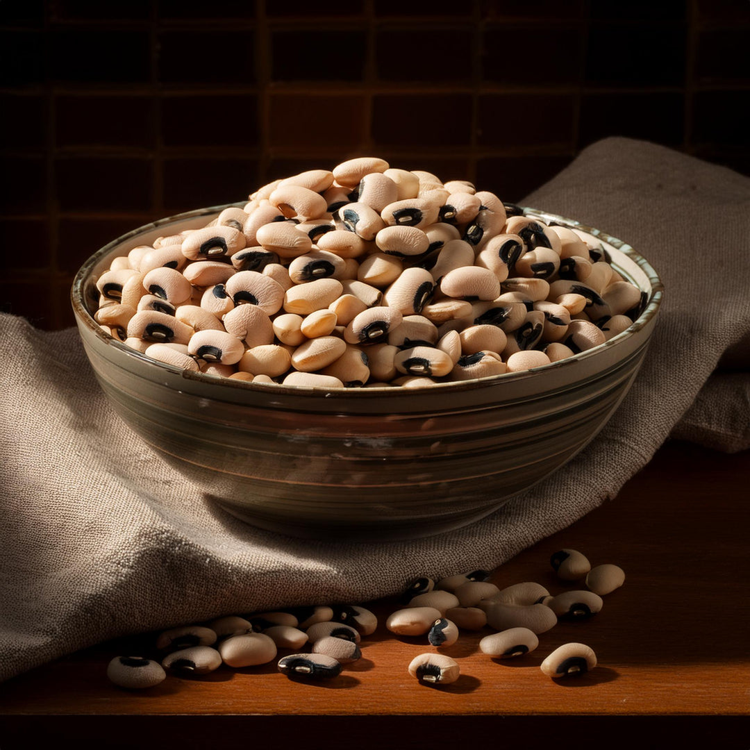 AGT black-eyed beans in a clear package, dried legumes for cooking and meal prep, available in 250g, 500g, and 1kg.